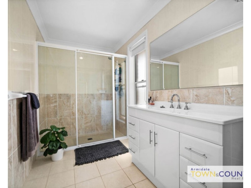 5a Mayfield Avenue, Armidale NSW 2350