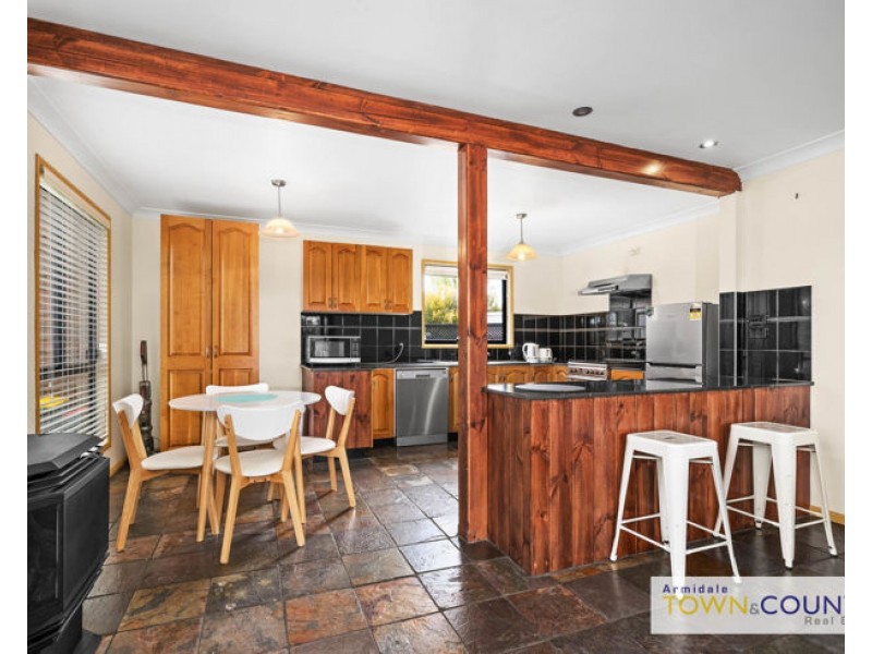 23 Rowan Avenue, Uralla NSW 2358