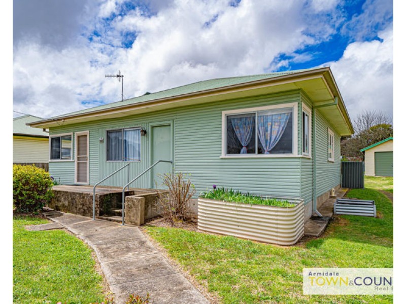 193 Chapel Street, Armidale NSW 2350