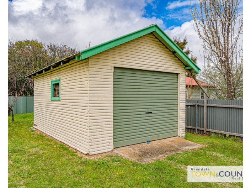 193 Chapel Street, Armidale NSW 2350