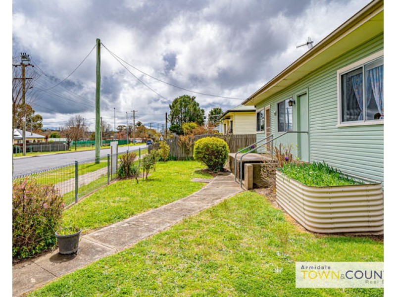 193 Chapel Street, Armidale NSW 2350