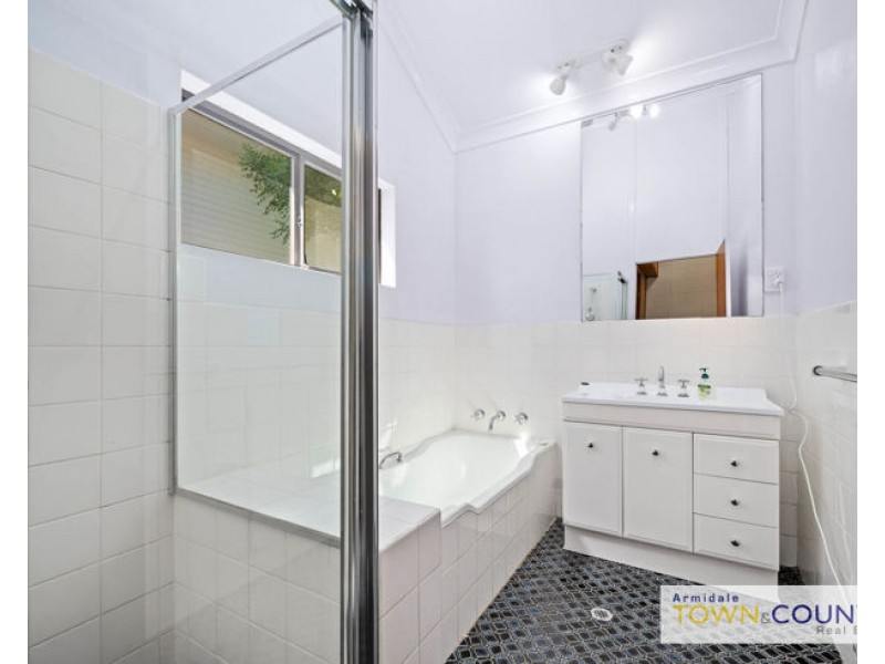 49 Garibaldi Street, Armidale NSW 2350