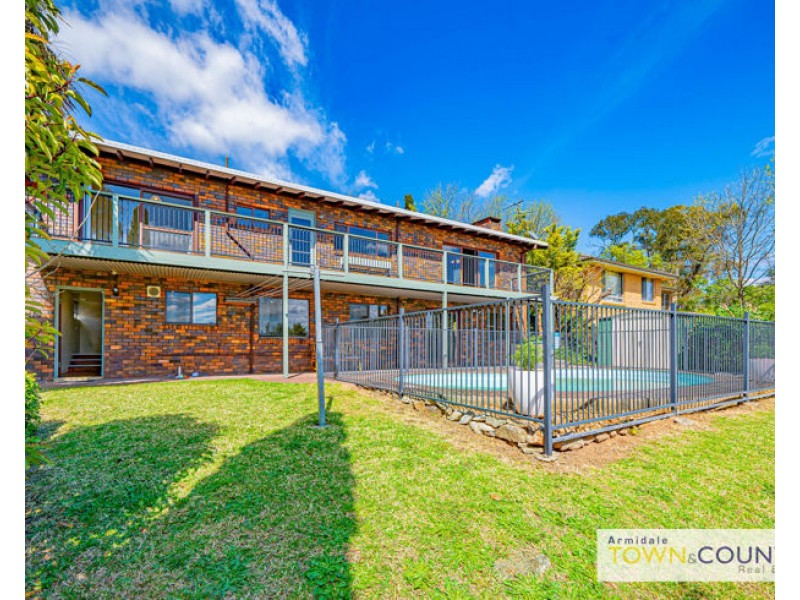 49 Garibaldi Street, Armidale NSW 2350