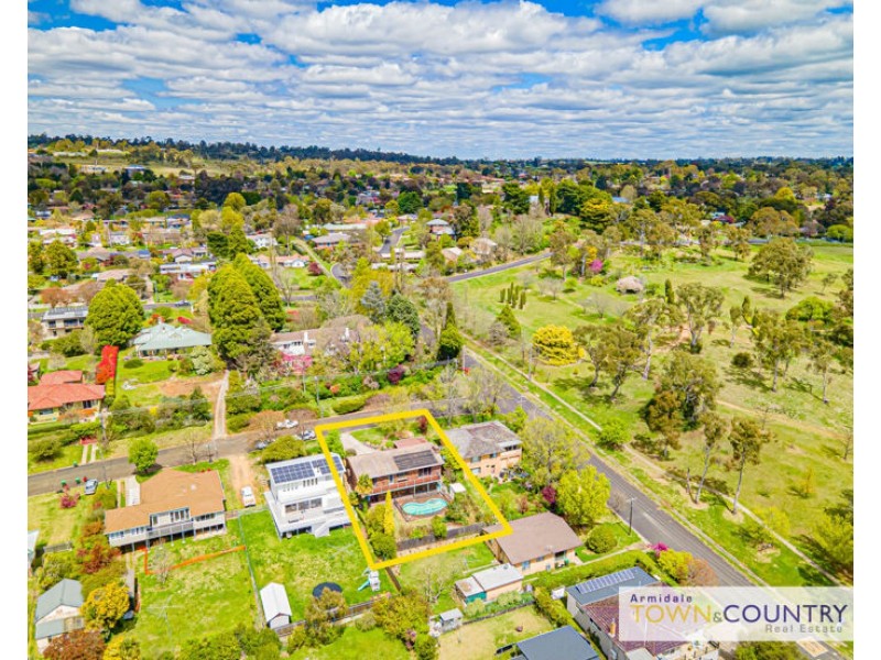 49 Garibaldi Street, Armidale NSW 2350