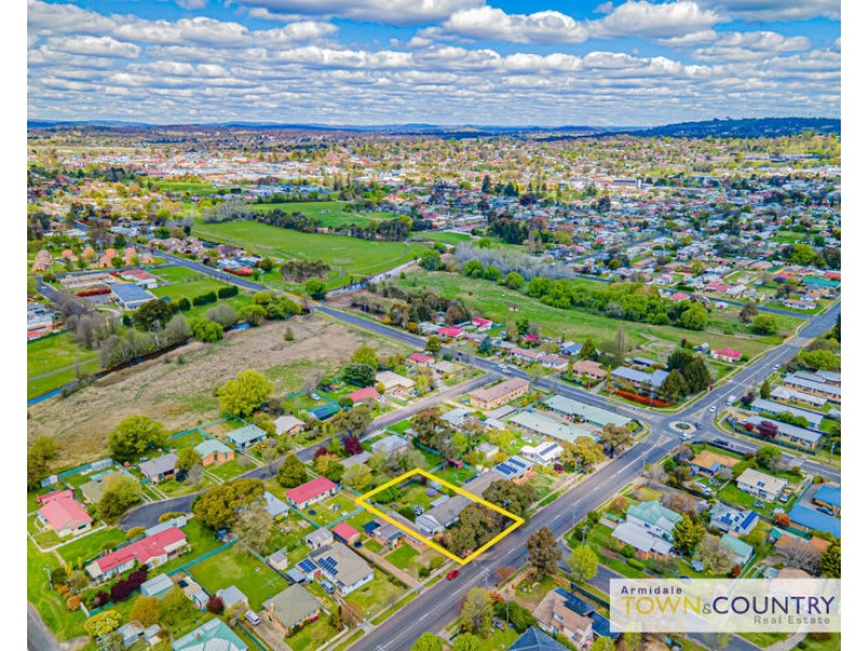 45 Niagara Street, Armidale NSW 2350