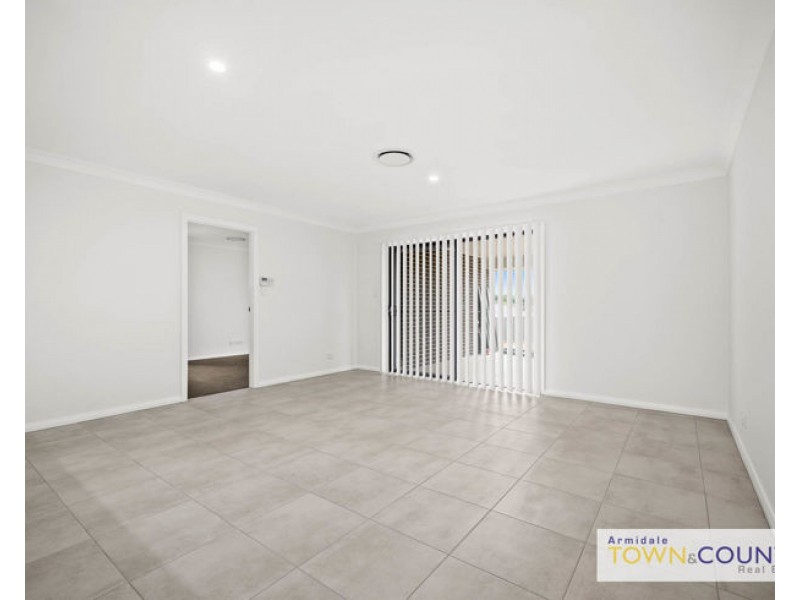 11 Pasture Street, Armidale NSW 2350