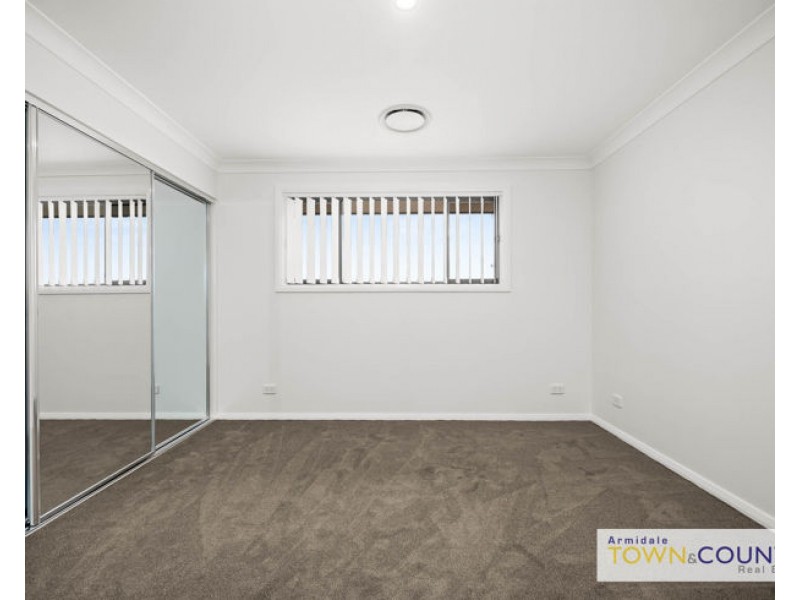 11 Pasture Street, Armidale NSW 2350