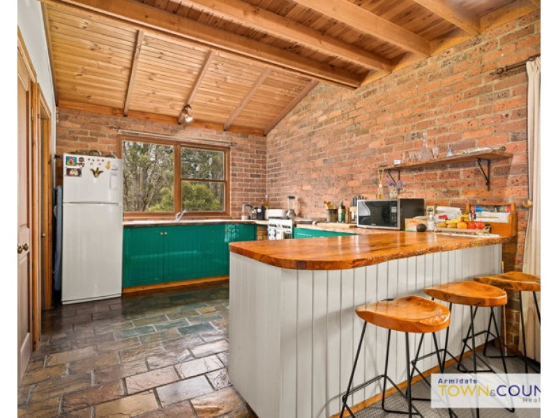 31 Bilga Road, Armidale NSW 2350