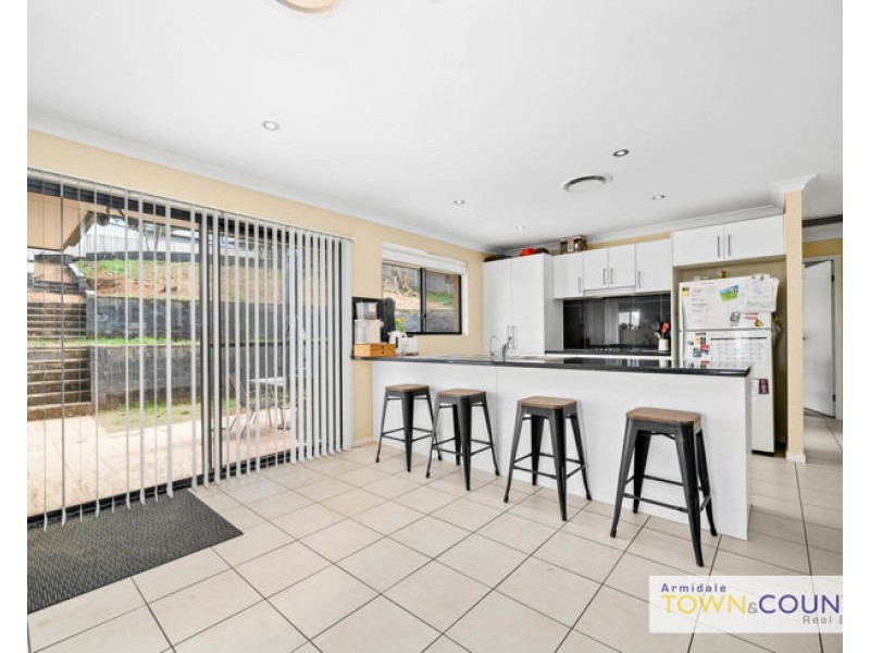 30 Golden Grove, Armidale NSW 2350