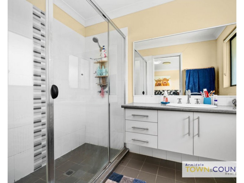 30 Golden Grove, Armidale NSW 2350