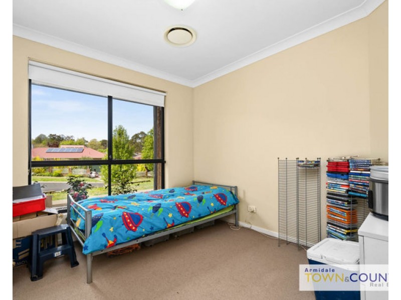 30 Golden Grove, Armidale NSW 2350