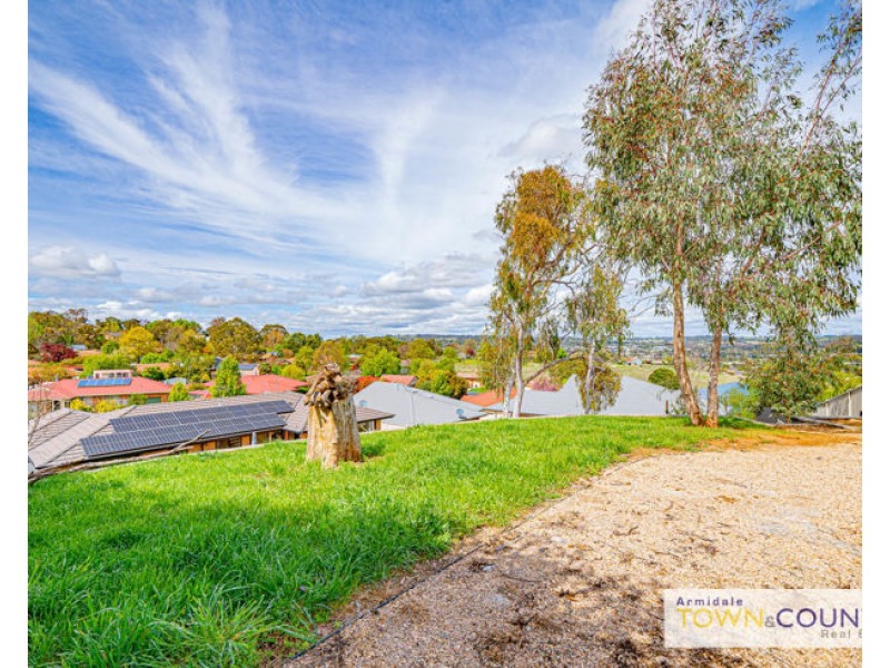 30 Golden Grove, Armidale NSW 2350