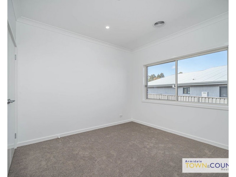 20 Grandview Crescent, Armidale NSW 2350