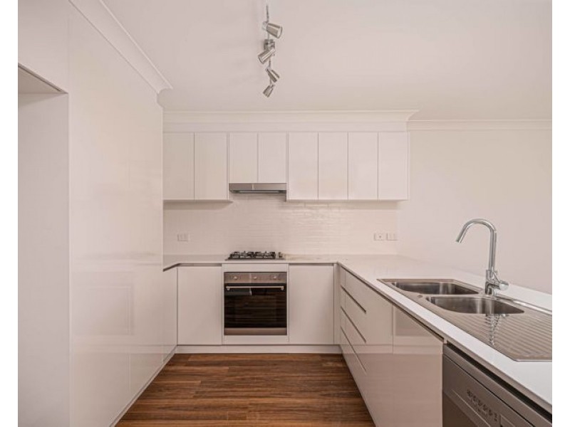 2/2 Ailsa Crescent, Armidale NSW 2350