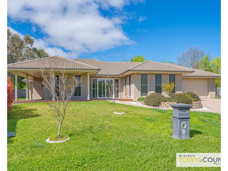 5 Rusden Court, Armidale NSW 2350