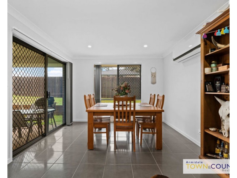 34 Claret Ash Drive, Guyra NSW 2365