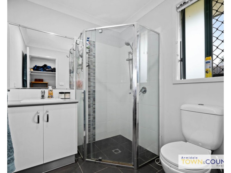 34 Claret Ash Drive, Guyra NSW 2365