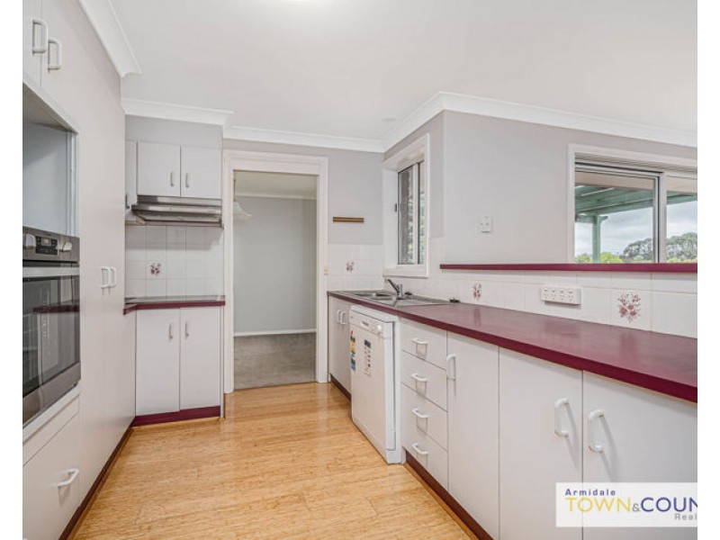 15 Napier Court, Armidale NSW 2350