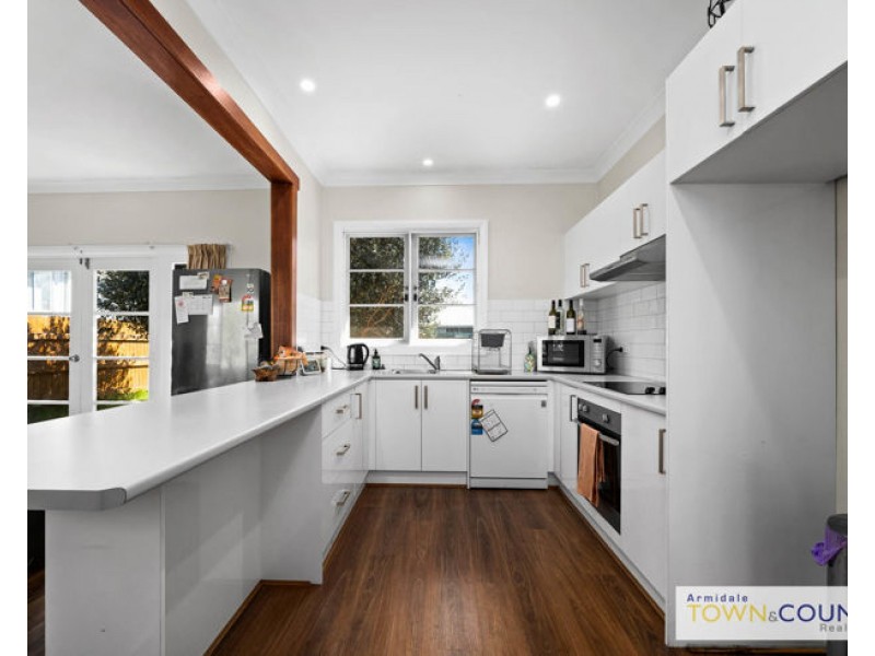 23 College Avenue, Armidale NSW 2350