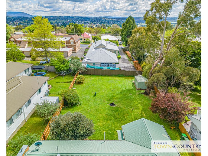 23 College Avenue, Armidale NSW 2350