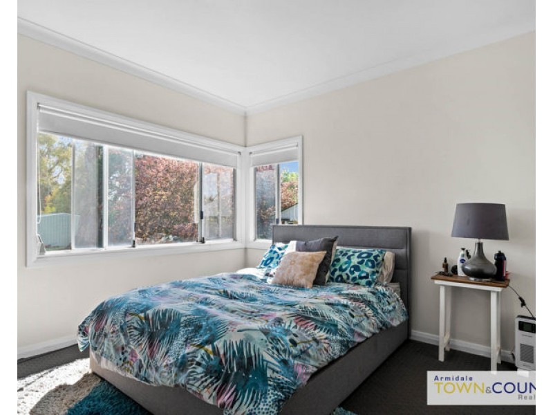 23 College Avenue, Armidale NSW 2350