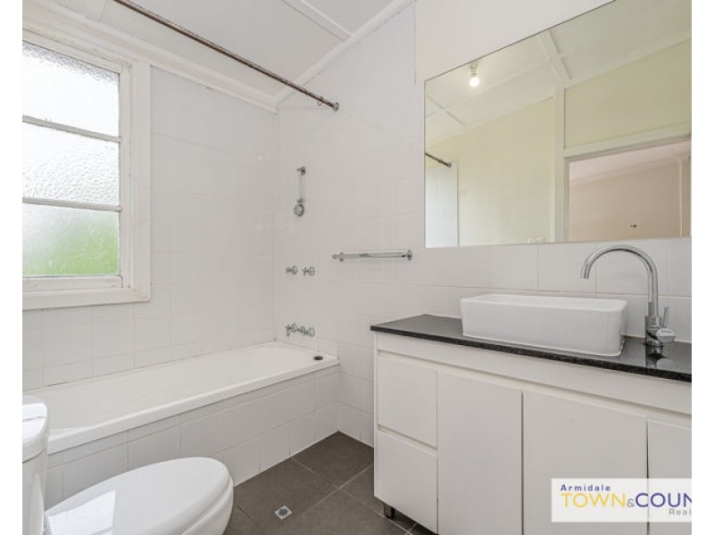 1/166 Donnelly Street, Armidale NSW 2350