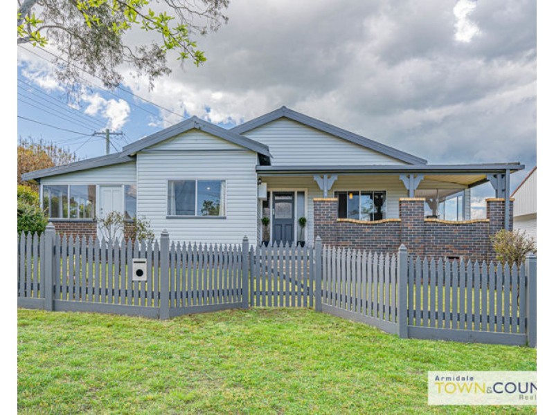 133 Jeffrey Street, Armidale NSW 2350