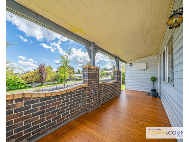 133 Jeffrey Street, Armidale NSW 2350
