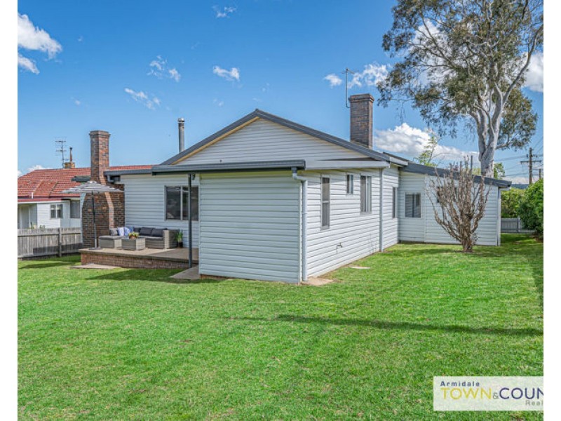 133 Jeffrey Street, Armidale NSW 2350