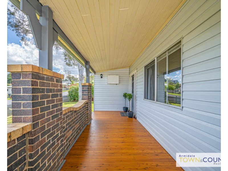 133 Jeffrey Street, Armidale NSW 2350