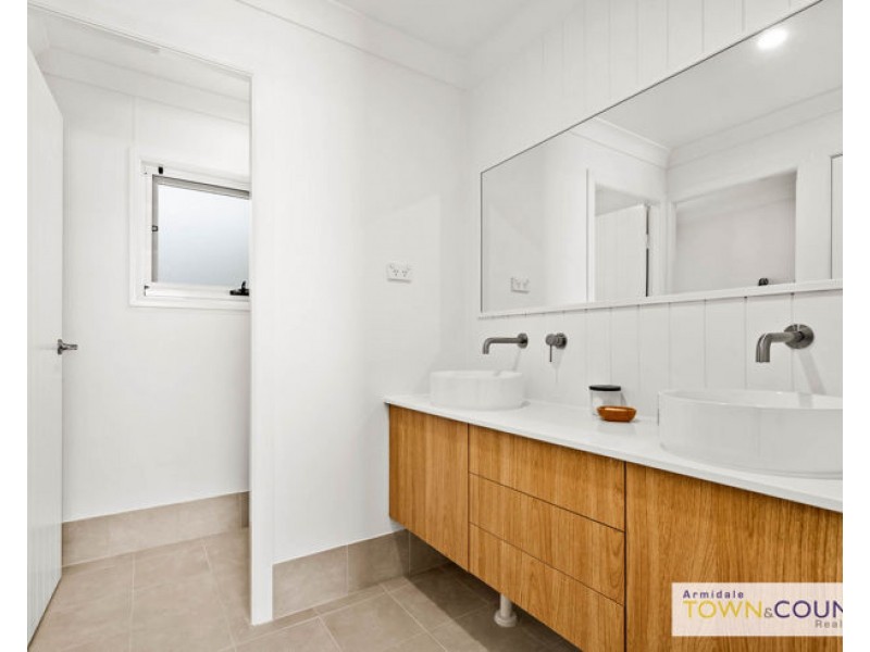 48 Queen Street, Uralla NSW 2358