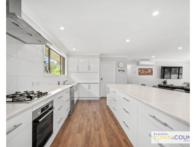 97 Heathersleigh Road, Armidale NSW 2350