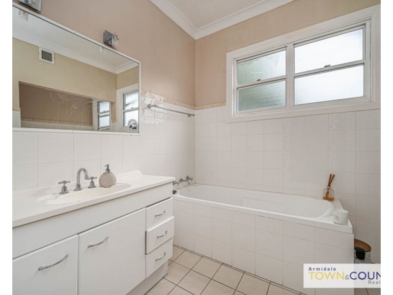 95 Kentucky Street, Armidale NSW 2350