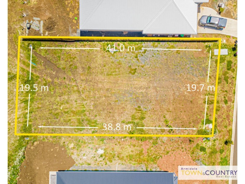18 Melba Place, Armidale NSW 2350