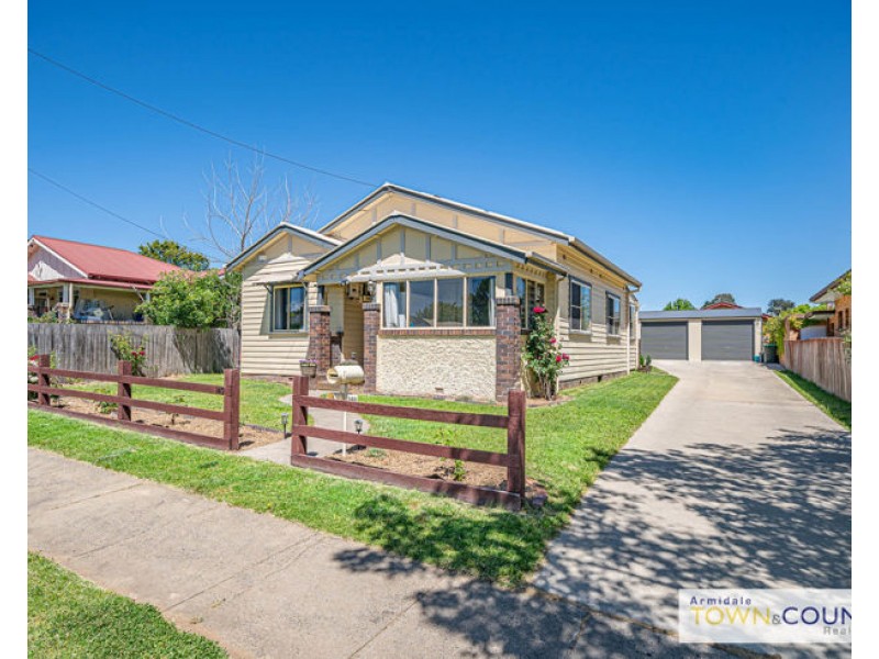140 Markham Street, Armidale NSW 2350