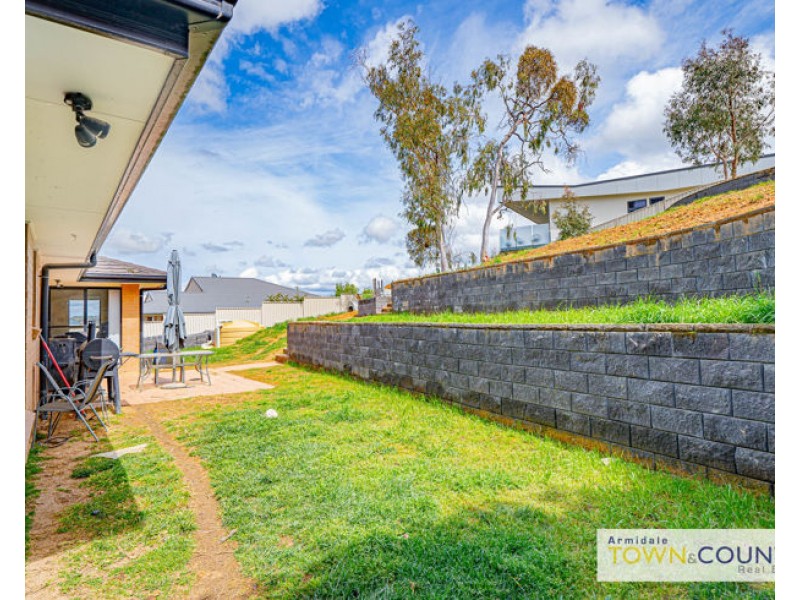 30 Golden Grove, Armidale NSW 2350