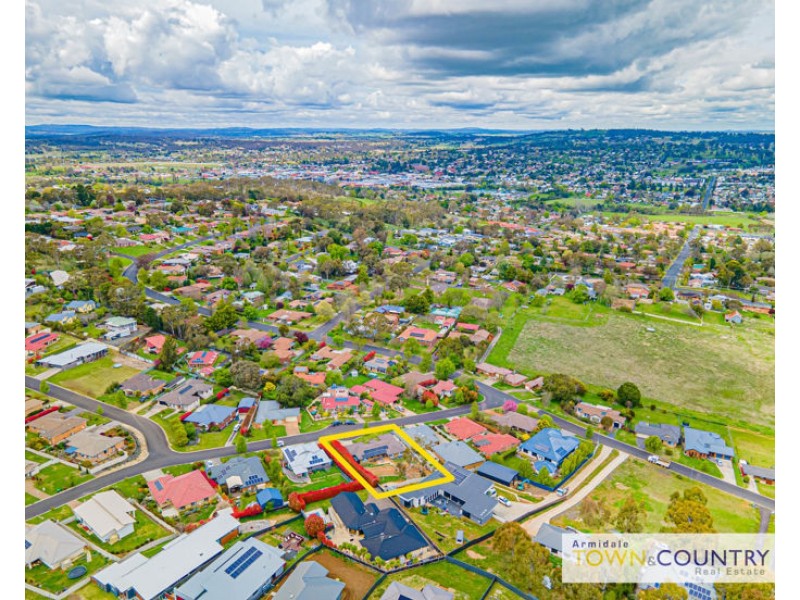 30 Golden Grove, Armidale NSW 2350