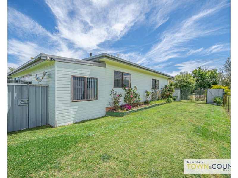 209 Sandon Street, Guyra NSW 2365