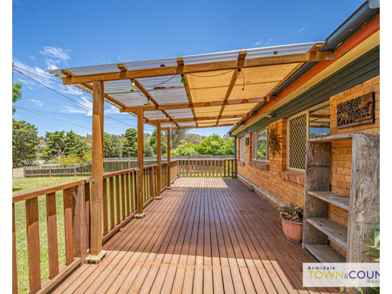 8 Stephens Street, Armidale NSW 2350