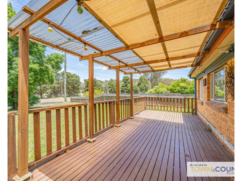 8 Stephens Street, Armidale NSW 2350