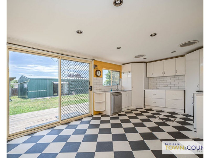 8 Stephens Street, Armidale NSW 2350