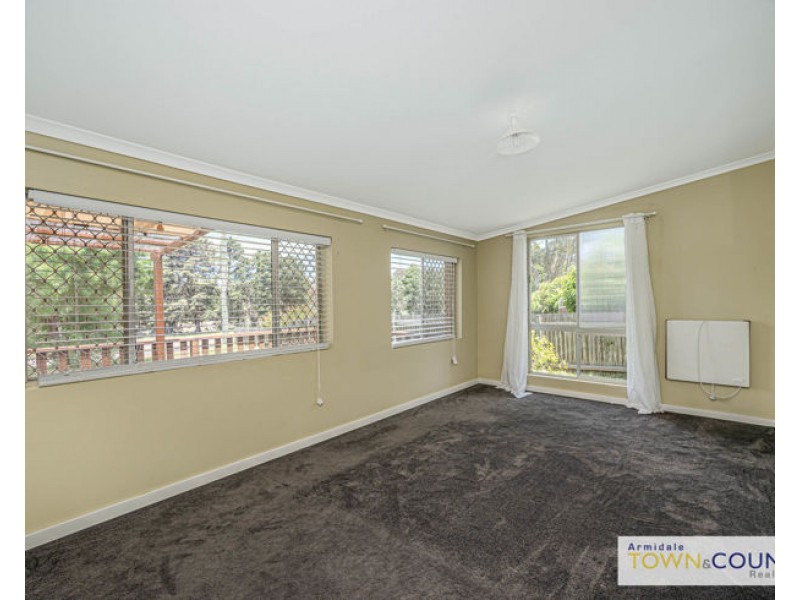 8 Stephens Street, Armidale NSW 2350