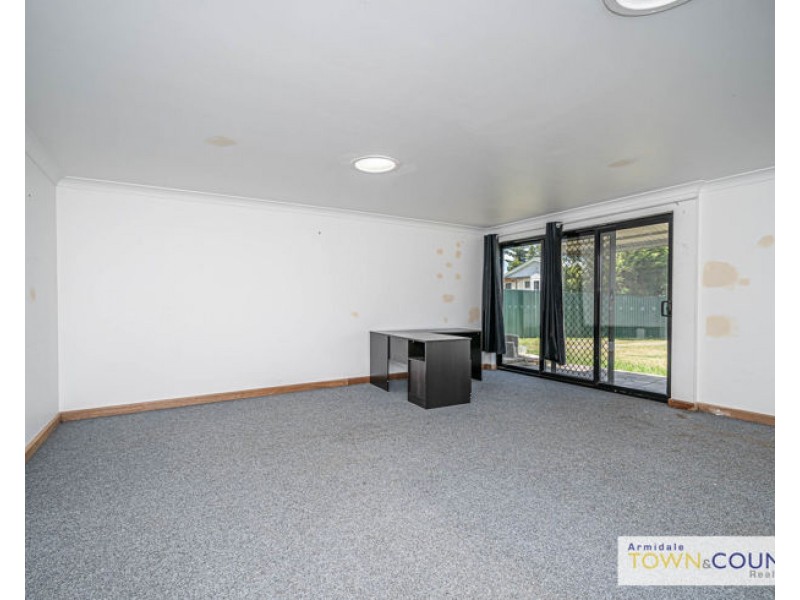 8 Stephens Street, Armidale NSW 2350