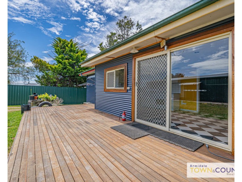 8 Stephens Street, Armidale NSW 2350