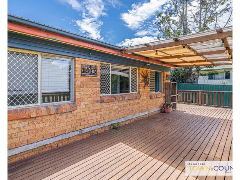 8 Stephens Street, Armidale NSW 2350
