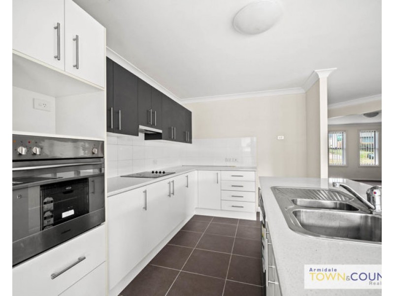 17 Kennedy Street, Armidale NSW 2350