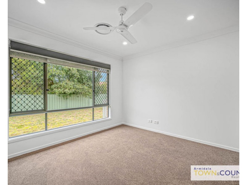 6 McCrossin Street, Uralla NSW 2358
