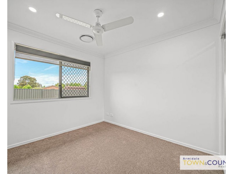 6 McCrossin Street, Uralla NSW 2358