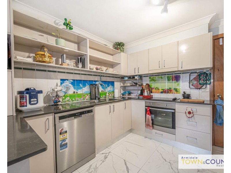 17 Ishbell Drive, Armidale NSW 2350