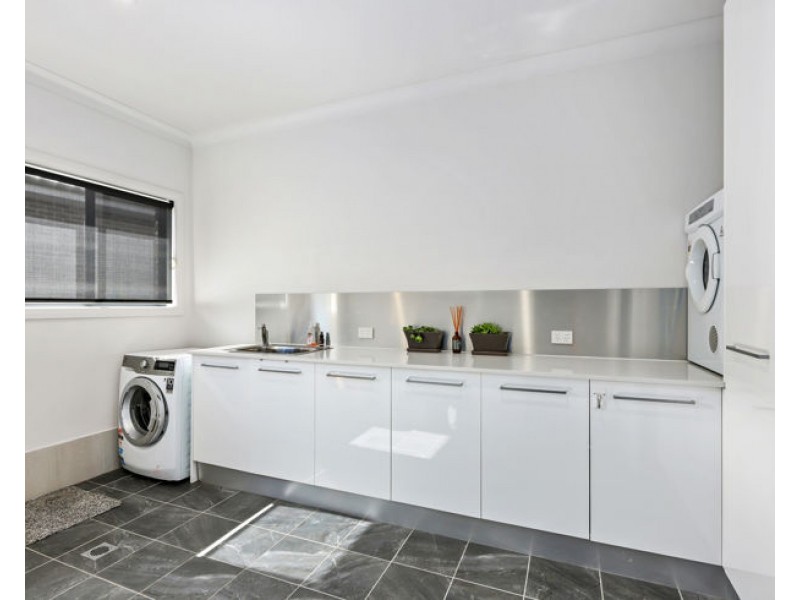 11 Bill Watson Court, Armidale NSW 2350